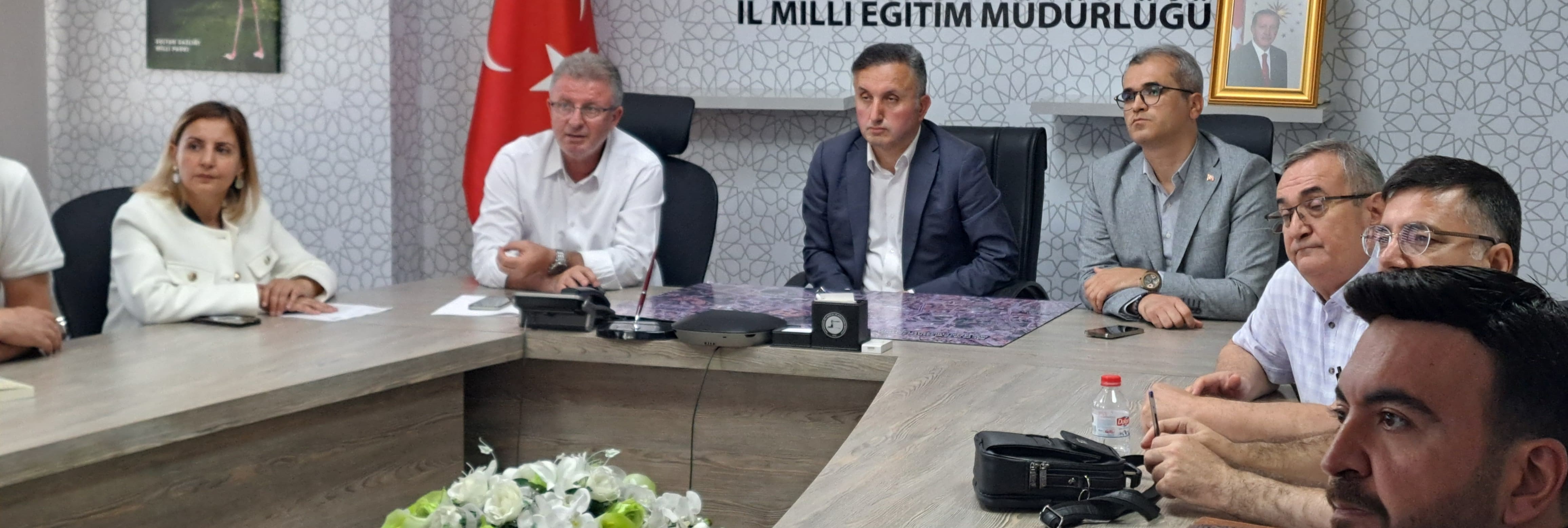 BÜYÜKŞEHİR’DEN EĞİTİMCİLERE “KARTAL KAVŞAĞI” SUNUMU