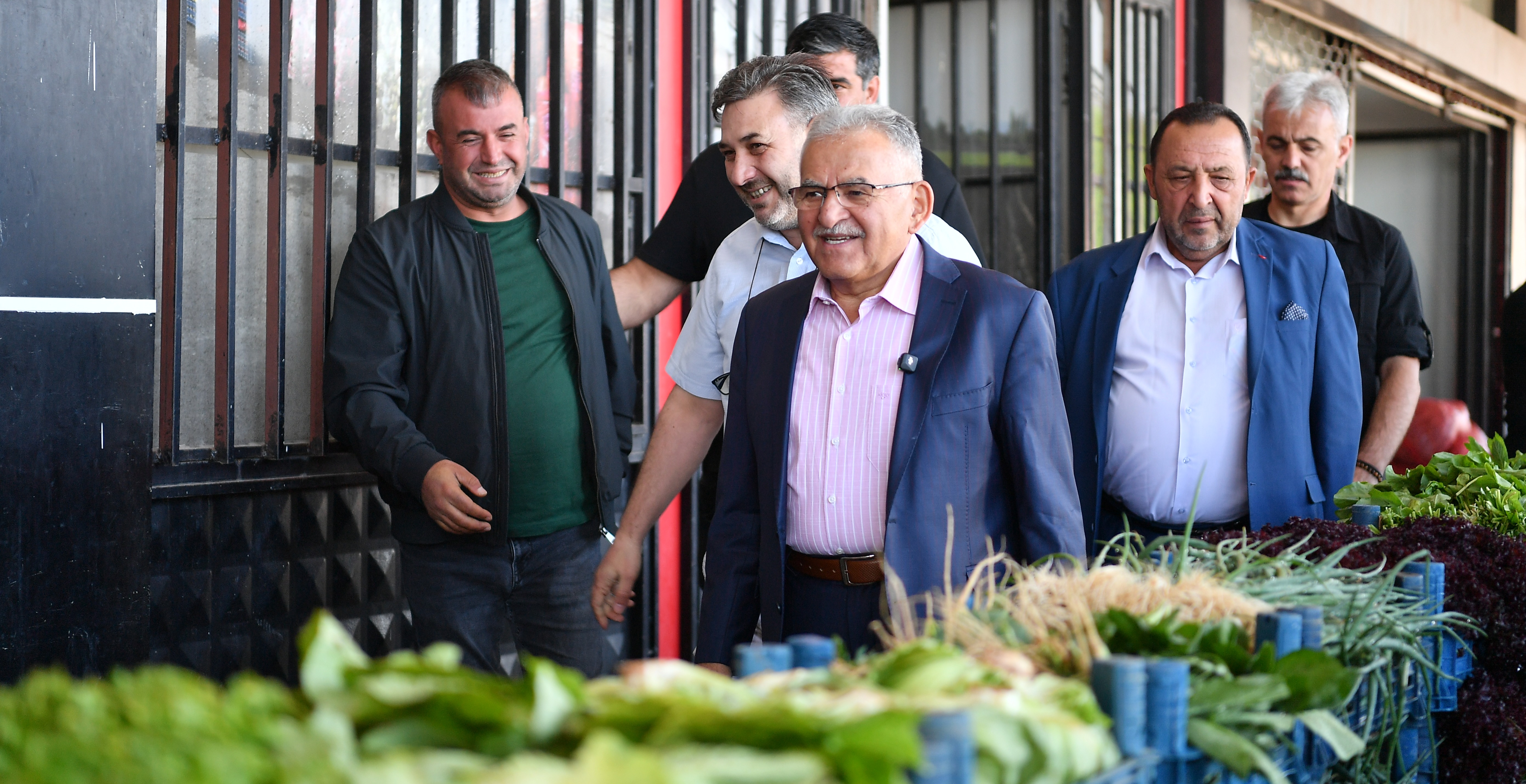 BAŞKAN BÜYÜKKILIÇ’TAN KAYSERİ HAL KOMPLEKSİ’NE SABAH ZİYARETİ