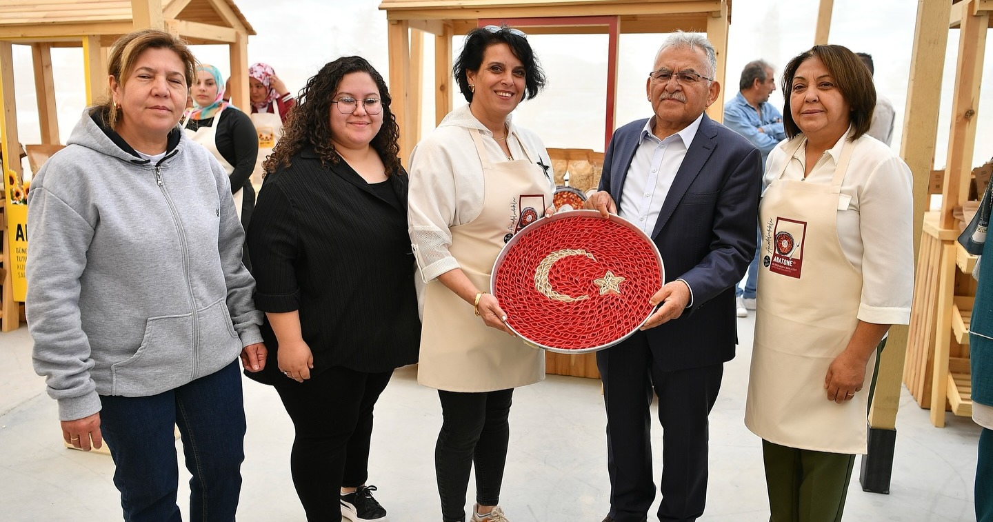 BAŞKAN BÜYÜKKILIÇ, ANADOLUDAKİLER KAYSERİ PAZARI’NIN AÇILIŞ TÖRENİNE KATILDI