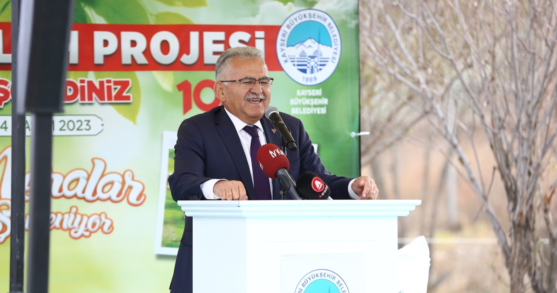 BÜYÜKŞEHİR’İN MERA VASFI KAZANDIRDIĞI 400 DEKAR ALANDA 1500 BÜYÜKBAŞ OTLUYOR
