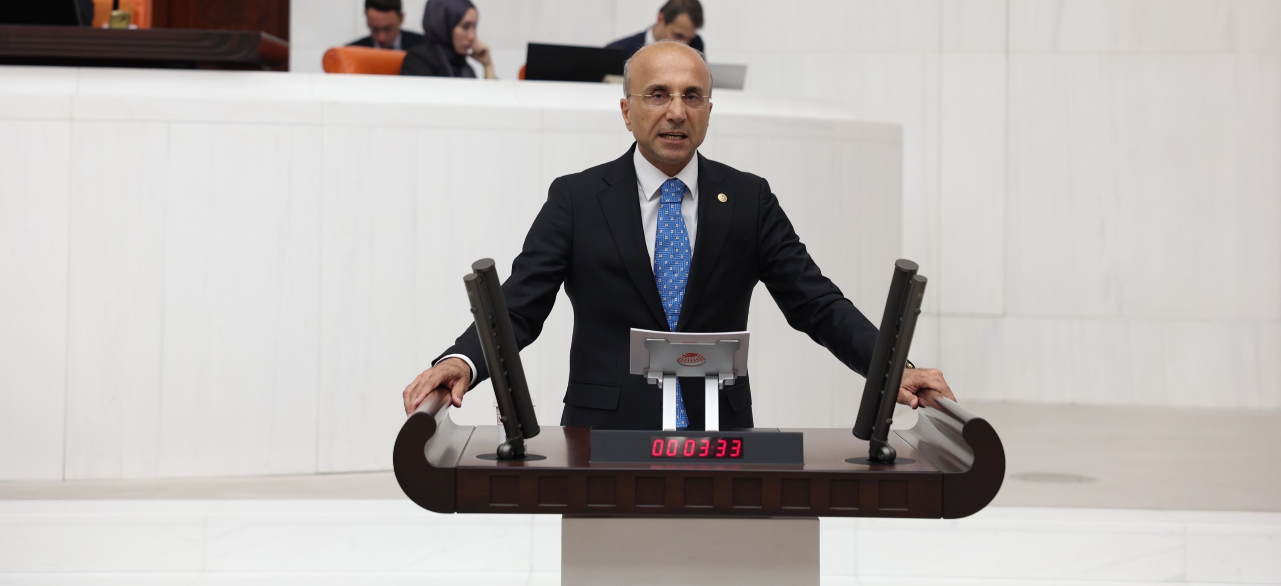 CHP’li Aşkın Genç’ten torba kanun tepkisi