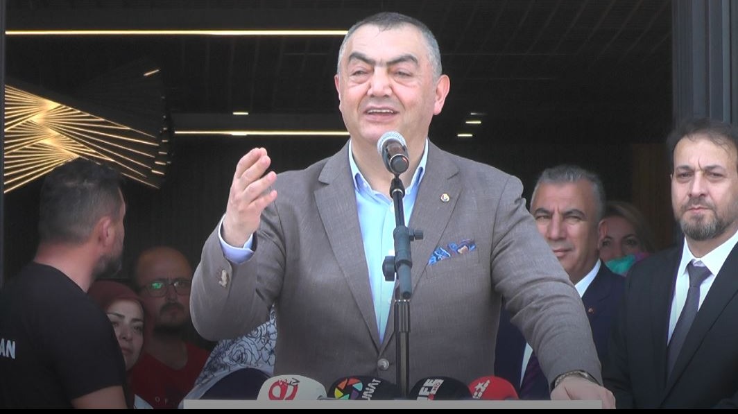 BÜYÜKSİMİTÇİ ET VE ET MAMULLERİ SATIŞ MERKEZİ ESENYURT’TA AÇILDI
