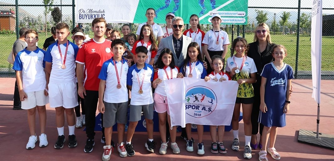BÜYÜKŞEHİR SPOR A.Ş.’DEN 15 TEMMUZ’A ÖZEL TENİS TURNUVASI