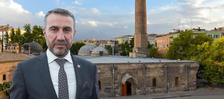 Tarihî Kimliğimize Sahip Çıkılması Takdire Şayandır