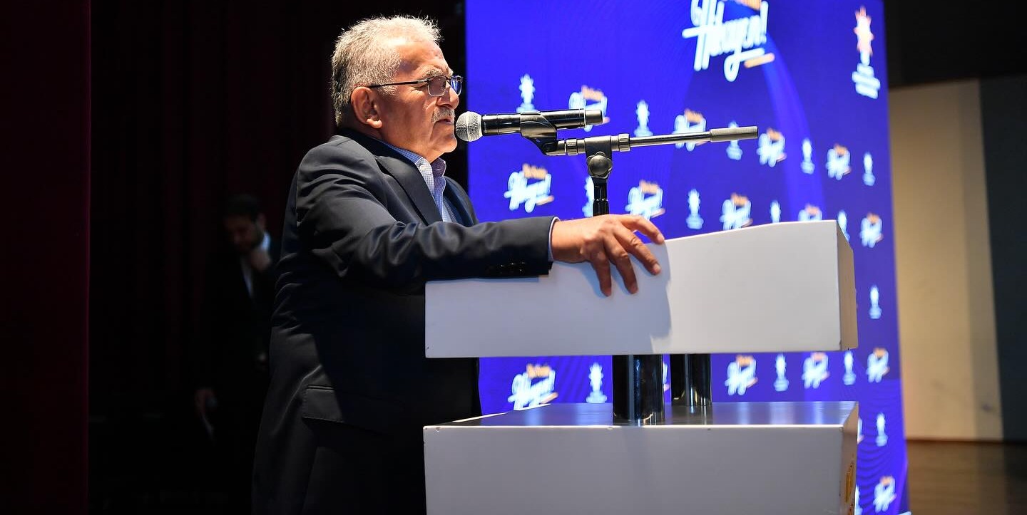 BAŞKAN BÜYÜKKILIÇ, AK PARTİ TEŞKİLAT EĞİTİM PROGRAMI’NDA KONUŞARAK BİLGİ PAYLAŞTI