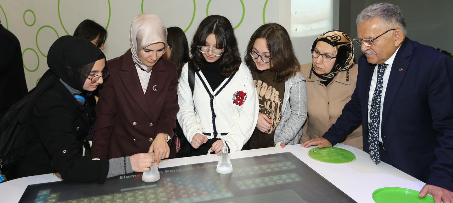 KAYSERİ BÜYÜKŞEHİR'İN BİLİM VİZYONU AKADEMİK SAHADA