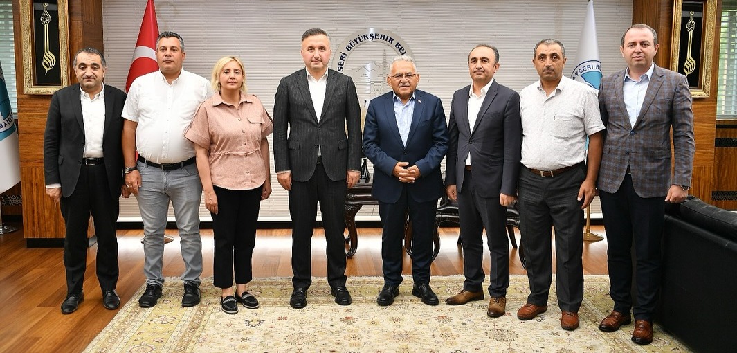 EĞİTİME GÜÇ VEREN BAŞKAN BÜYÜKKILIÇ’A EĞİTİM CAMİASINDAN TEŞEKKÜR