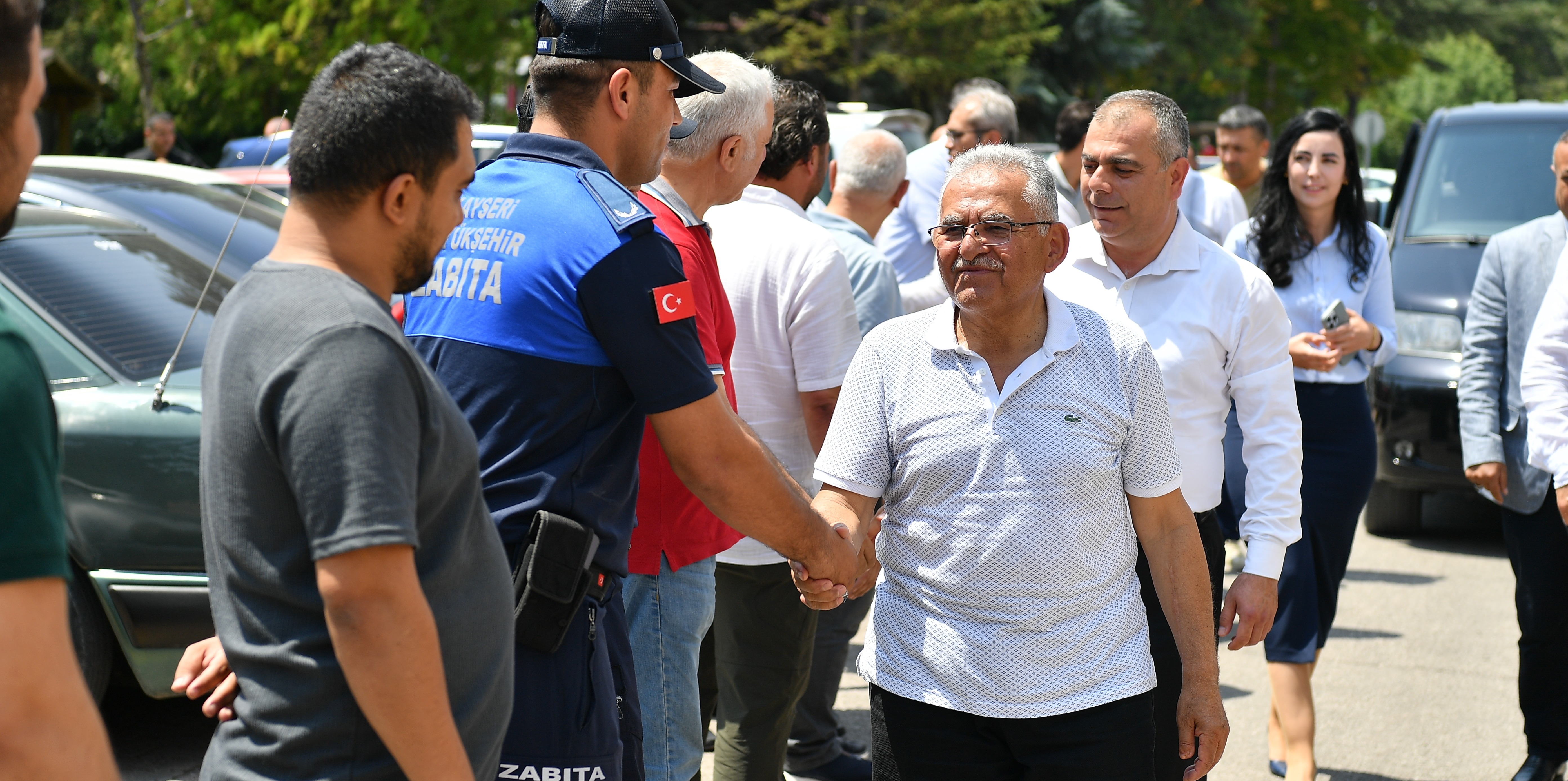 BAŞKAN BÜYÜKKILIÇ, EK HİZMET BİNASINDA BELEDİYE ÇALIŞANLARI İLE YEMEKTE BULUŞTU