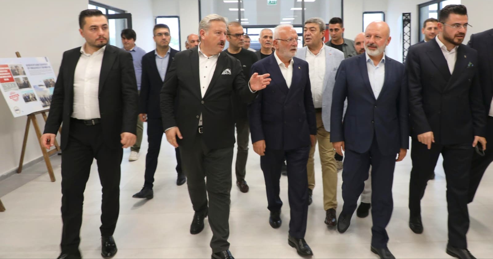 AK PARTİ GENEL BAŞKAN VEKİLİ MUSTAFA ELİTAŞ, MELİKGAZİ’NİN HAVACILIK LİSESİNİ İNCELEDİ