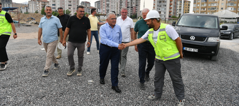 BAŞKAN BÜYÜKKILIÇ’TAN METEOROLOJİ KATLI KAVŞAĞI’NDA SAHA İNCELEMESİ