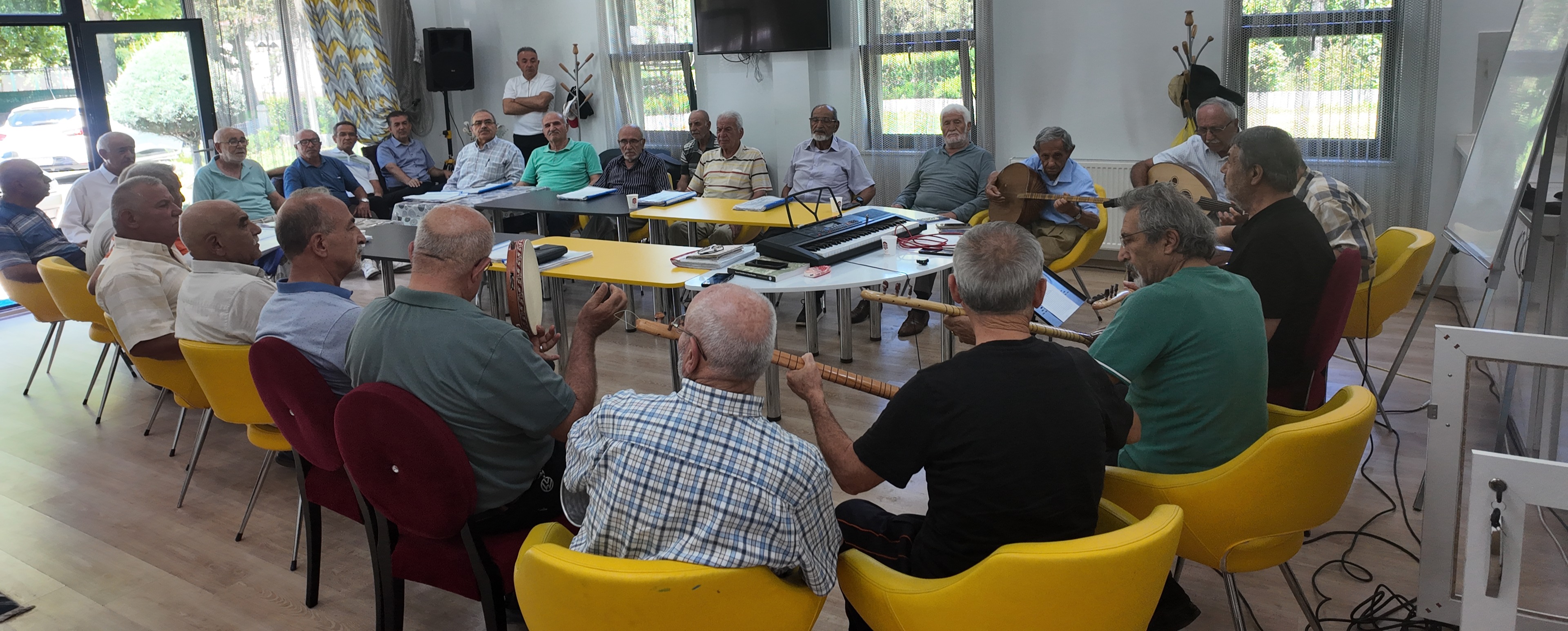GÖNÜL BELEDİYECİLİĞİNİN EN GÜZEL SESİ: ULU ÇINARLAR KOROSU