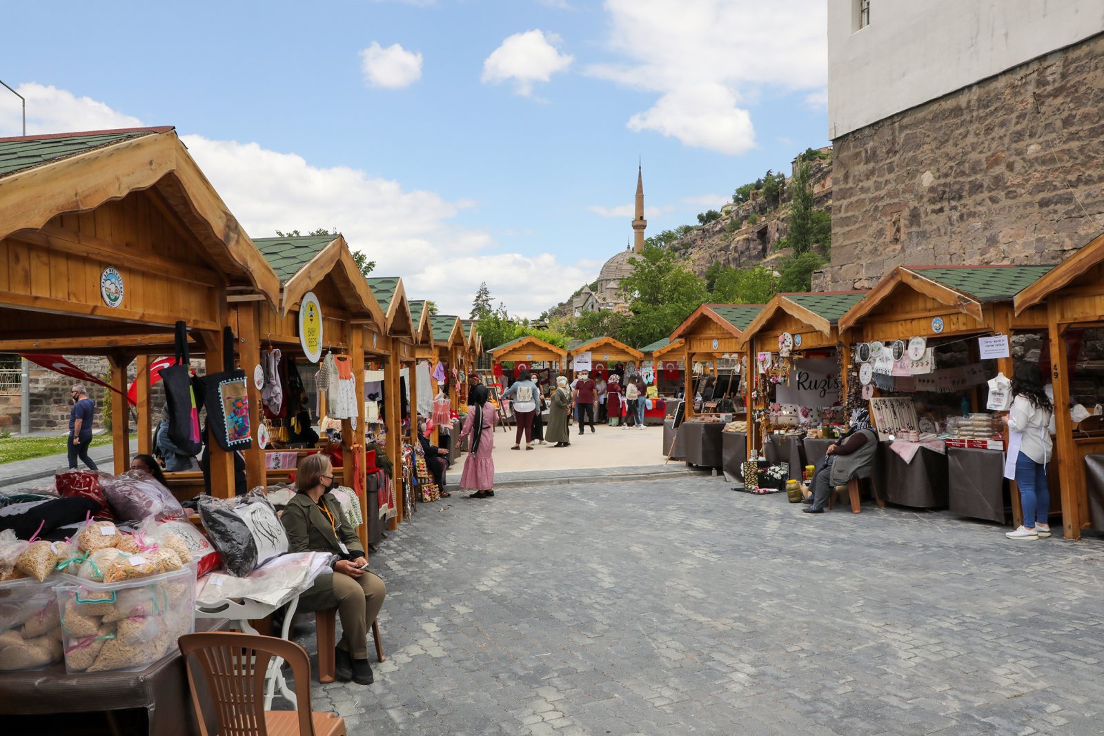 BU PAZAR KASIMIN İLK MAHARETLİ ELLERİ