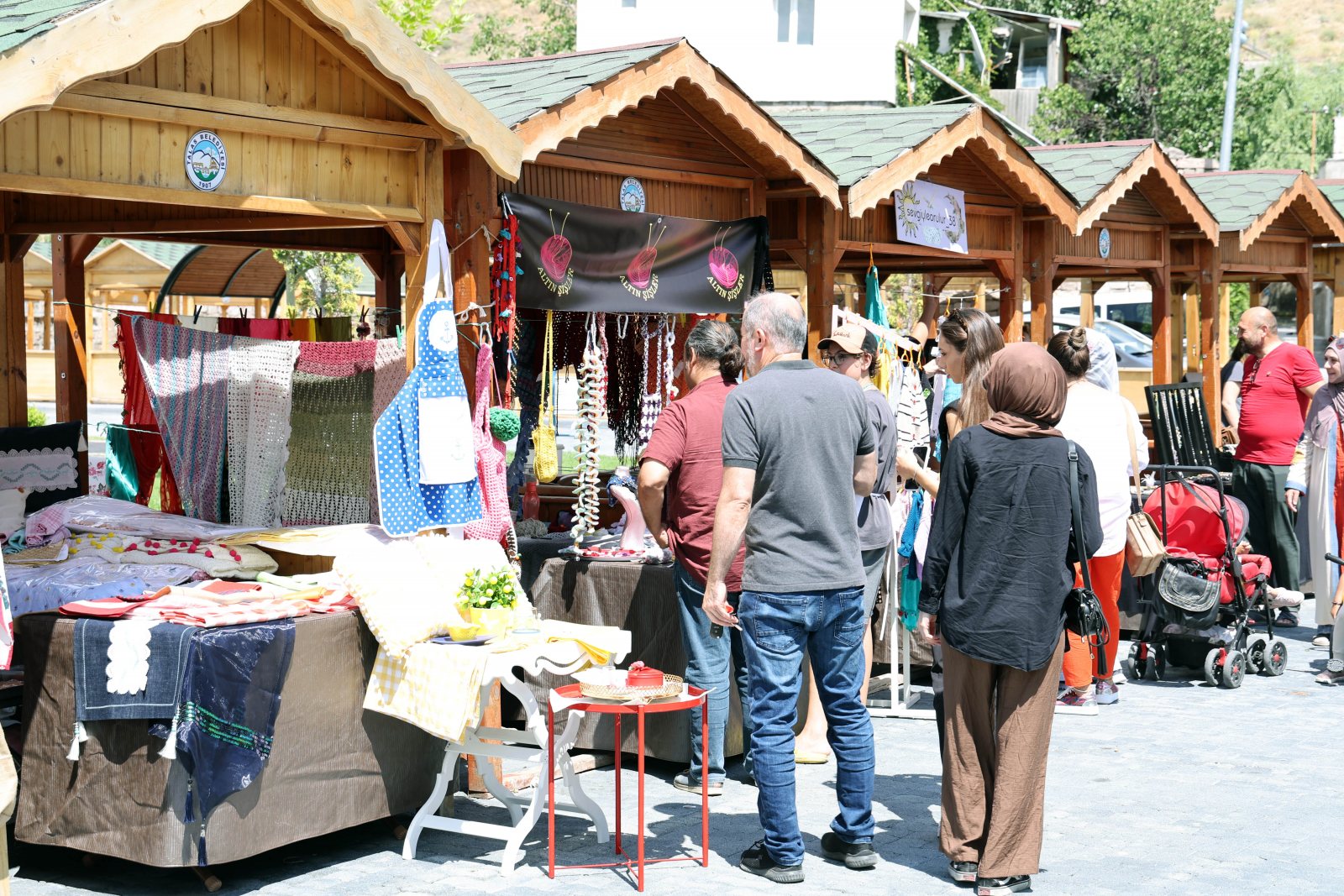 BU PAZAR KASIMIN İLK MAHARETLİ ELLERİ