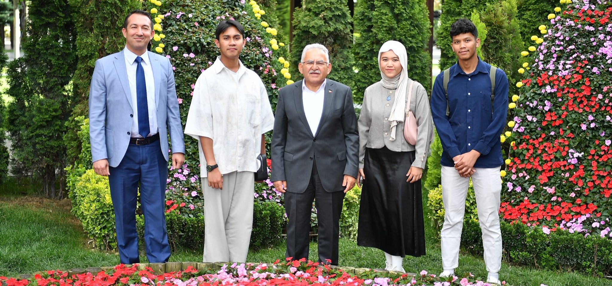 BAŞKAN BÜYÜKKILIÇ, KAYSERİ’Yİ TANITAN ENDONEZYALI ÖĞRENCİLERİ AĞIRLADI