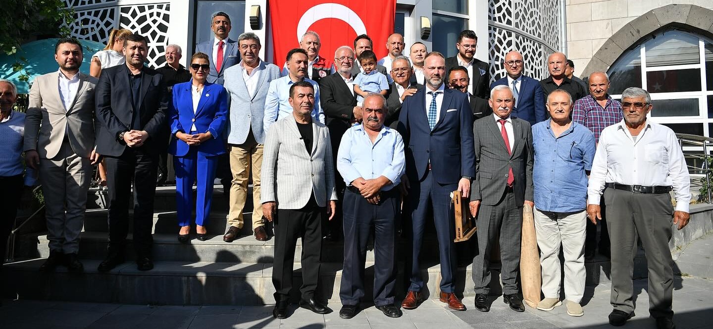 Başkan Büyükkılıç, Bünyan Belediyesi’nin düzenlediği akülü araç dağıtım töreni’ne katıldı