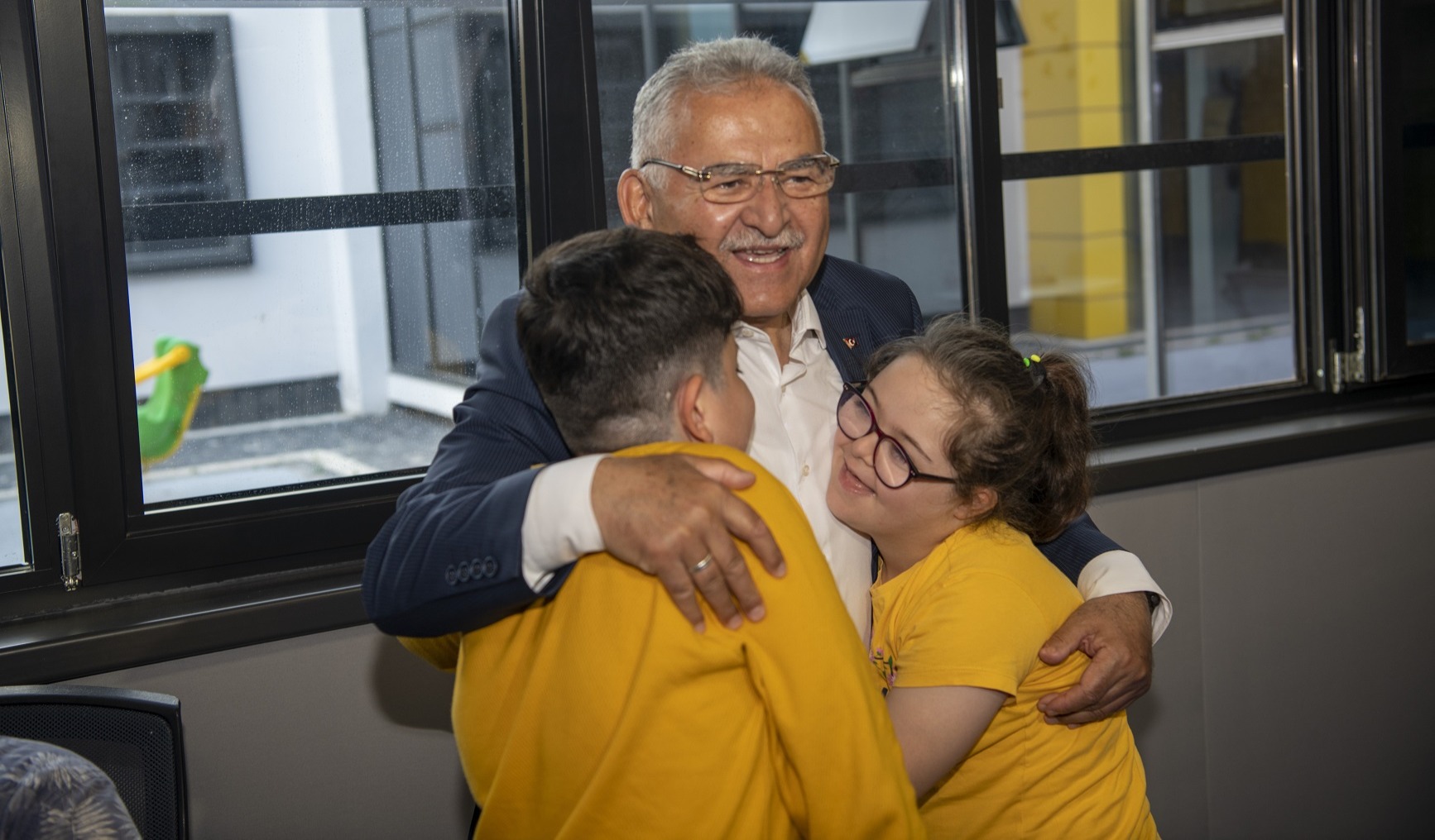 BAŞKAN BÜYÜKKILIÇ’TAN ÖZEL BİREYLERE GÜVENLİ VE ENGELSİZ HİZMETLER