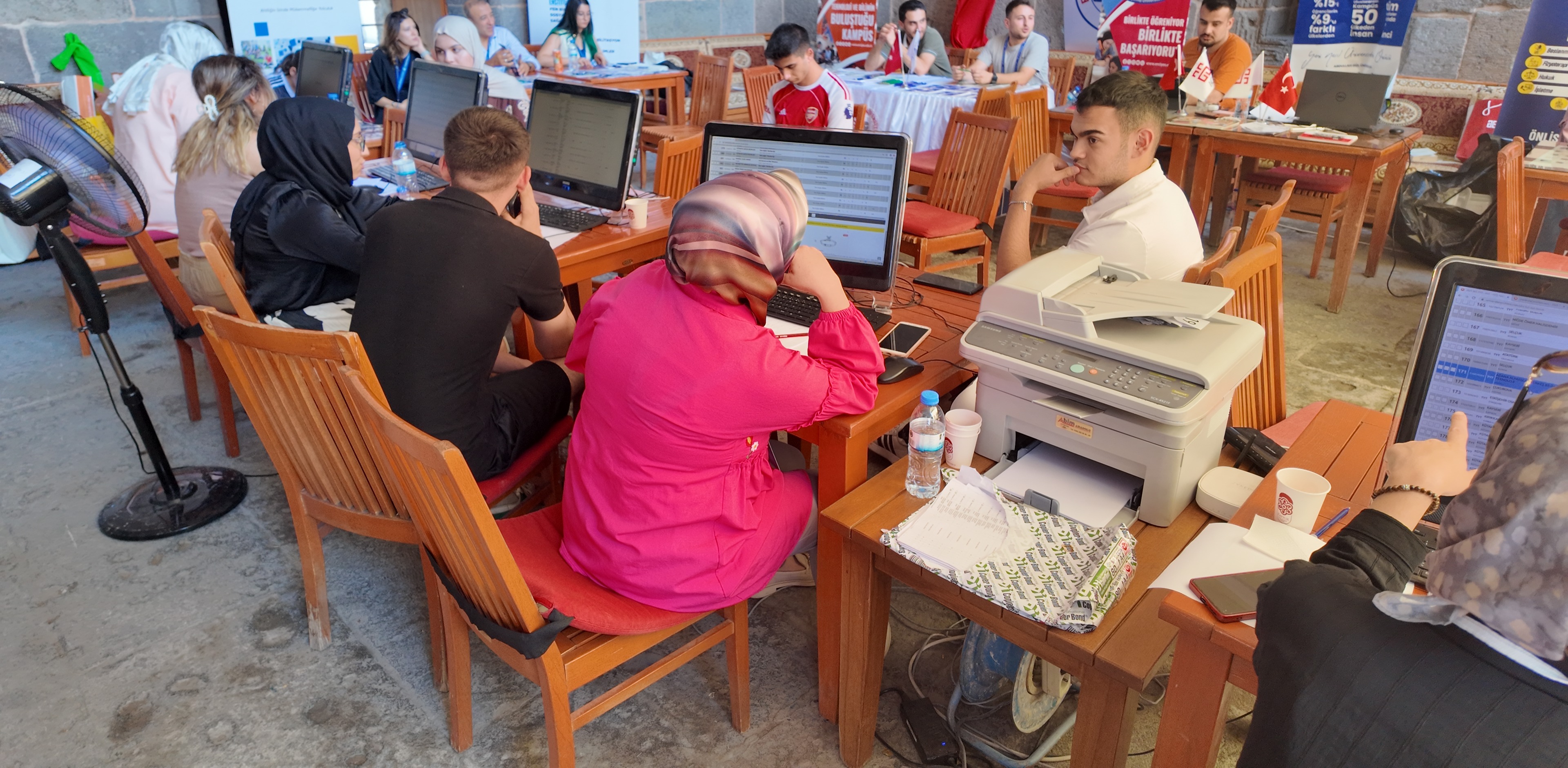 BÜYÜKŞEHİR’İN ÜCRETSİZ TERCİH DANIŞMANLIĞI HİZMETİ, ÖĞRENCİLERİN TERCİHİ OLDU