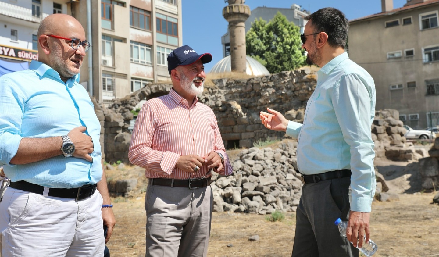 HOCA HASAN MEDRESESİ’NDE TARİH GÜN YÜZÜNE ÇIKIYOR