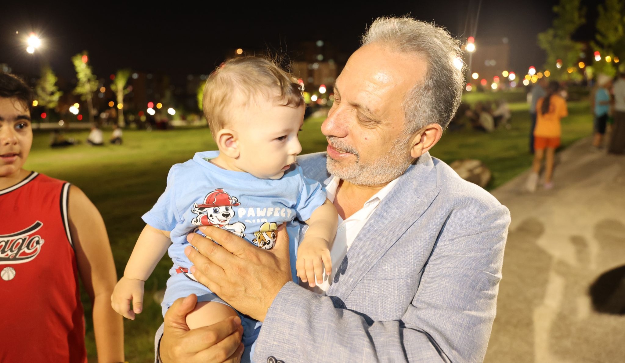 TALAS MİLLET BAHÇESİ’NDE YAZLIK SİNEMA KEYFİ 