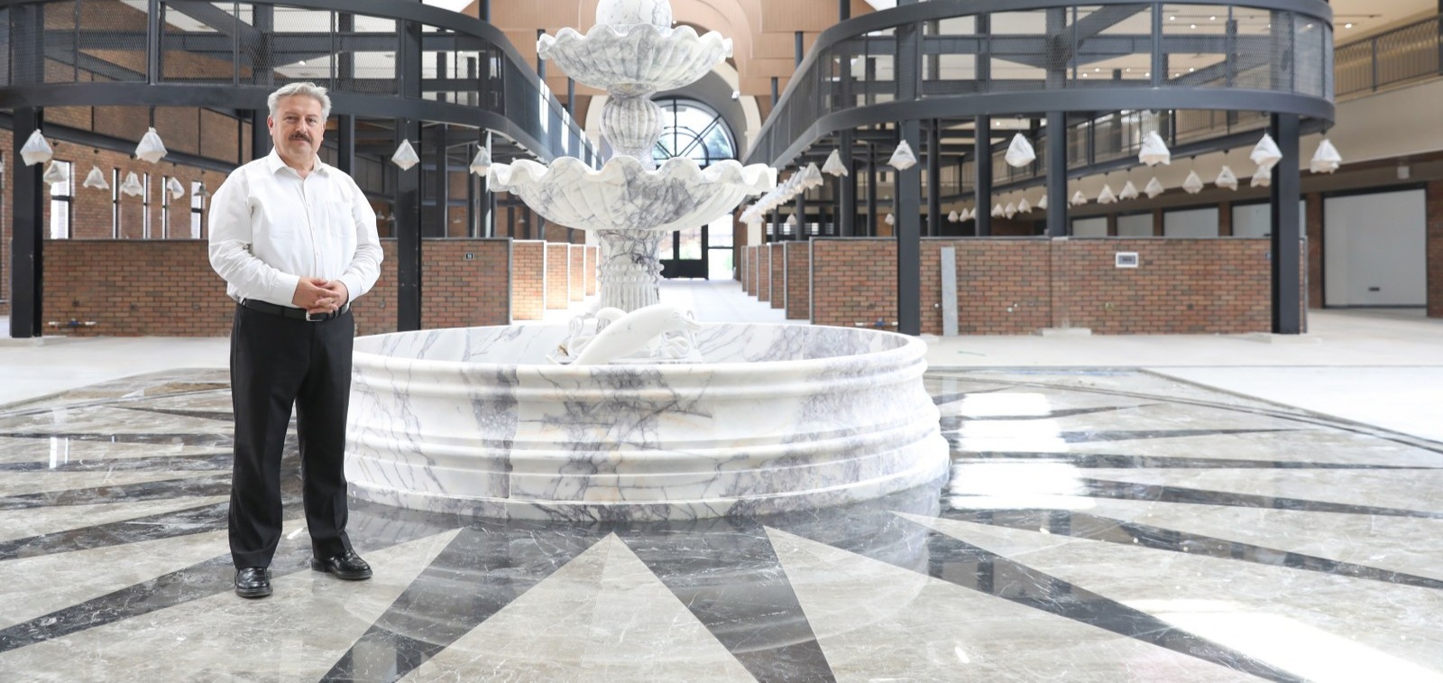 MİMARİSİ VE İŞLEVİ İLE TÜRKİYE'DE TEK OLAN "ÇARŞI MELİKGAZİ" DE TANITIM GÜNLERİ BAŞLIYOR