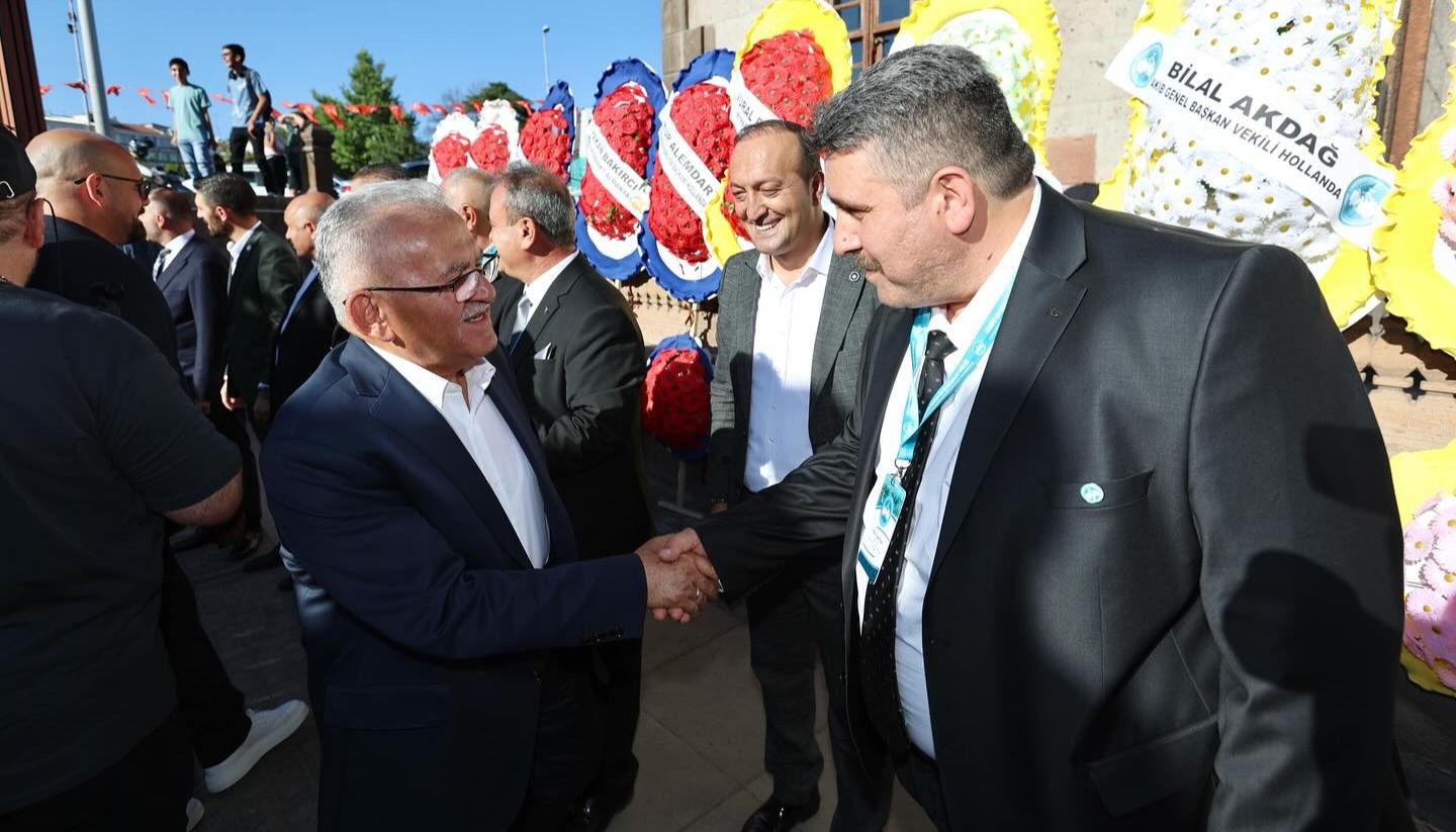 BAŞKAN BÜYÜKKILIÇ, AVRUPA’DAKİ KAYSERİLİLERLE GÖNÜL KÖPRÜSÜ OLACAK MERKEZİ AÇTI