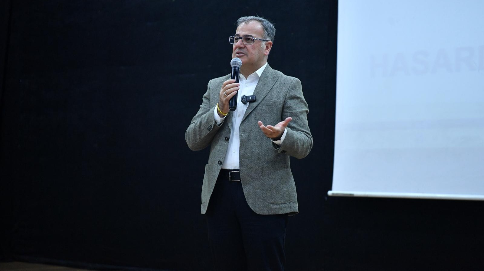 BAŞKAN ÖZDOĞAN: “YEREL YÖNETİMLER OLARAK DAHA GÜVENLİ ŞEHİRLER İNŞA ETMEK İÇİN ÇALIŞIYORUZ”