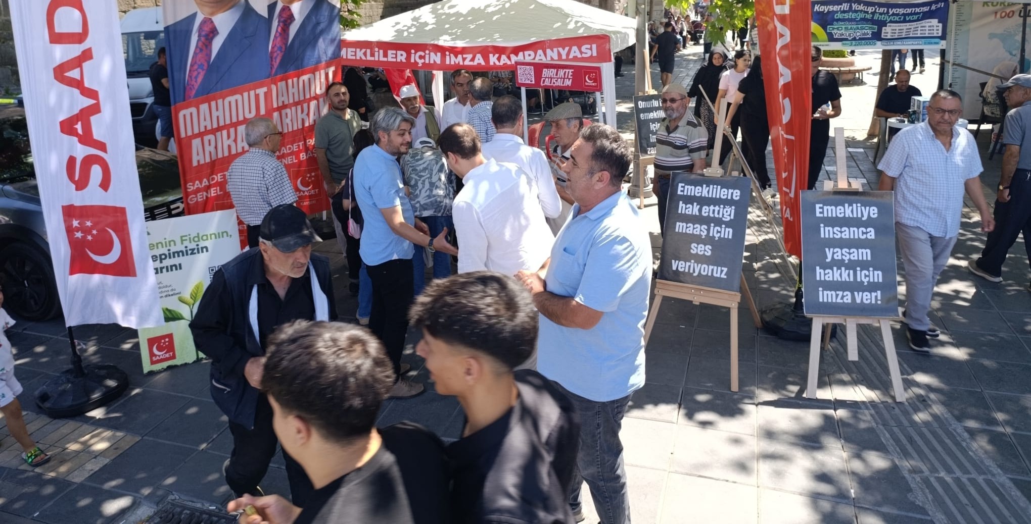 Saadet Partisi Melikgazi İlçe Başkanlığı’ndan Emekliler İçin İmza Kampanyası