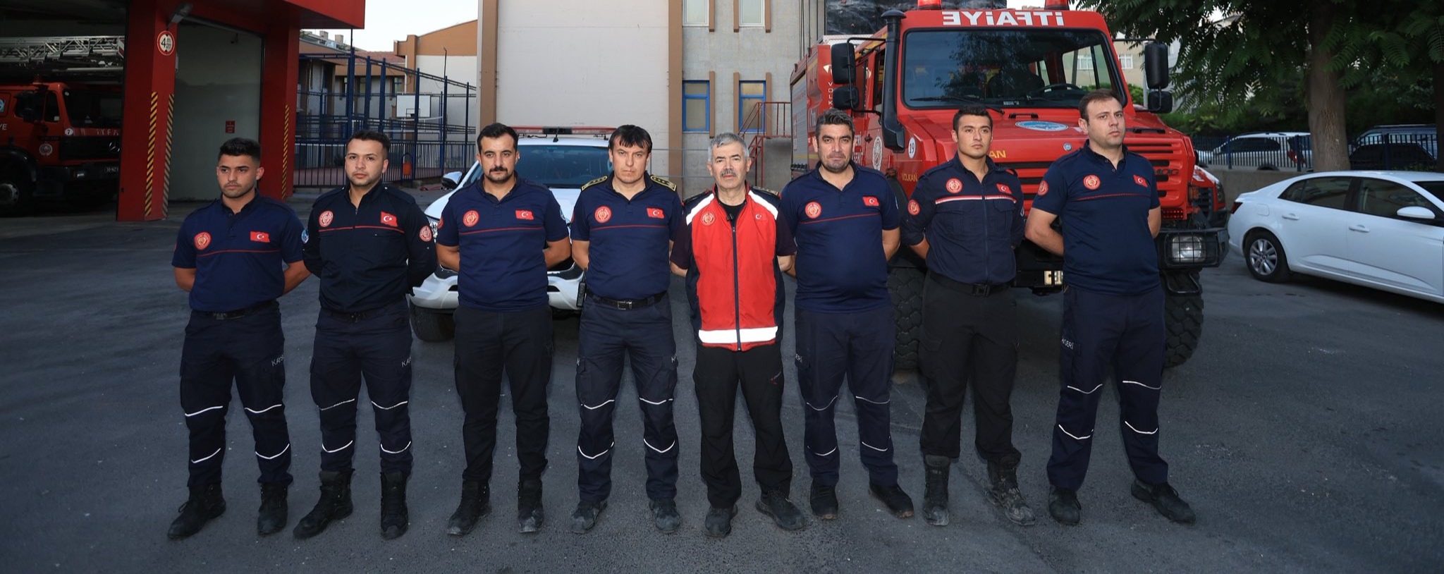 KAYSERİ BÜYÜKŞEHİR İTFAİYESİ, KIRŞEHİR’DEKİ YANGINA DA MÜDAHALE İÇİN YOLA ÇIKTI