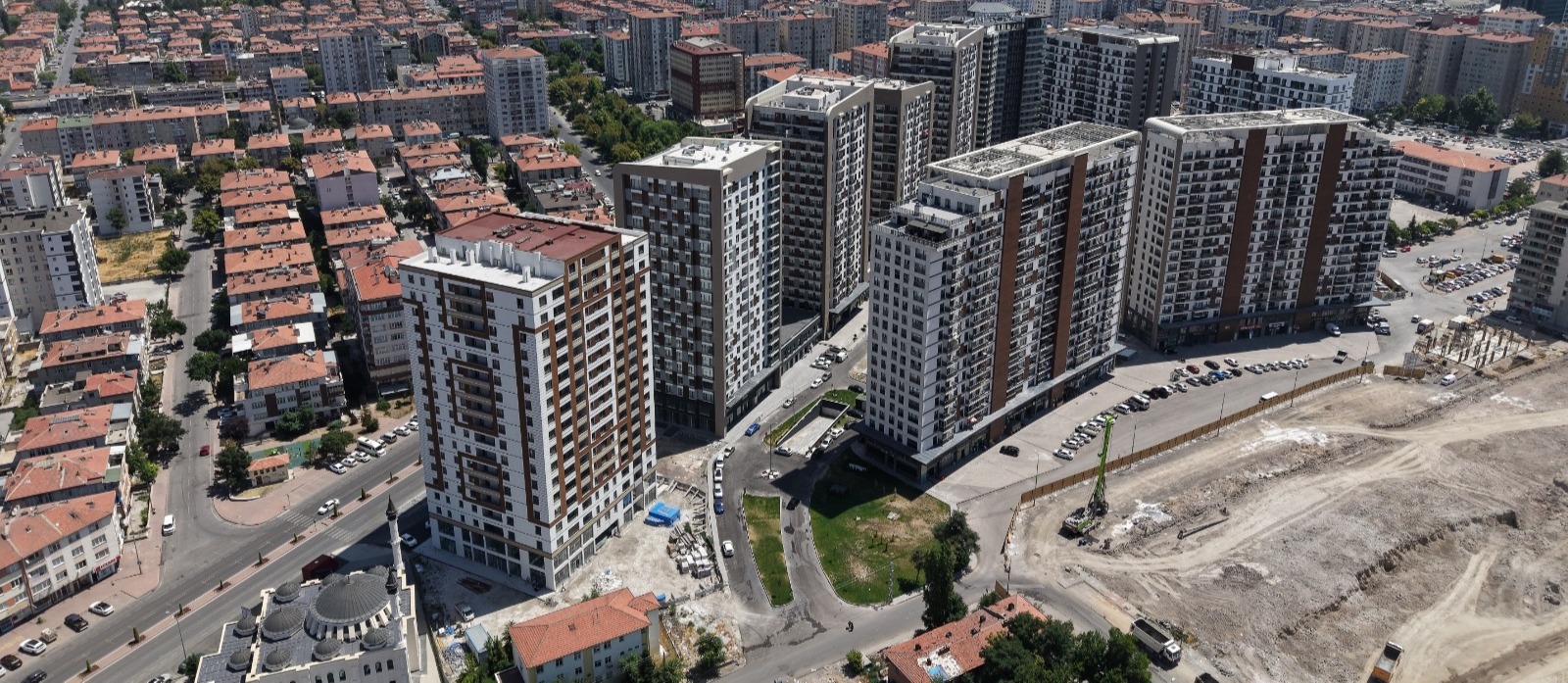 BAŞKAN BÜYÜKKILIÇ’TAN SAHABİYE’DE İLK ETAPTA 6 MİLYARLIK DÖNÜŞÜM