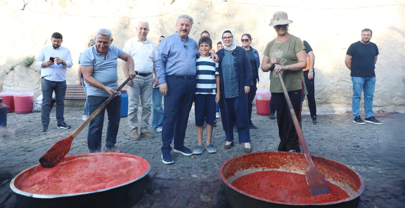 KAYSERİ MİLLETVEKİLİ AYŞE BÖHÜRLER MELİKGAZİ BELEDİYESİ SALÇA GÜNLERİ’NE KATILDI