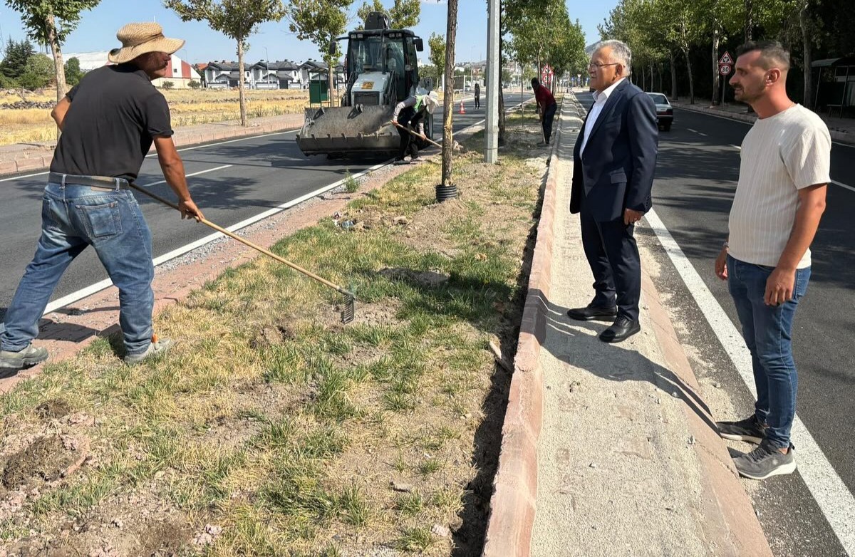 BAŞKAN BÜYÜKKILIÇ: “ŞEHİT KOMANDOLAR CADDESİ’Nİ HEM DAHA KONFORLU HEM DE DAHA ESTETİK HALE GETİRİYORUZ”