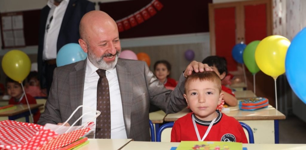 “EN KIYMETLİ HAZİNEMİZ YAVRULARIMIZA DAHA SAĞLIKLI ORTAMLAR HAZIRLIYORUZ”