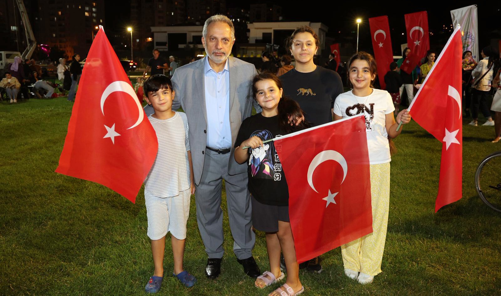 TALAS’TA ZAFER HAFTASI TÜRKÜLERLE TAÇLANDI