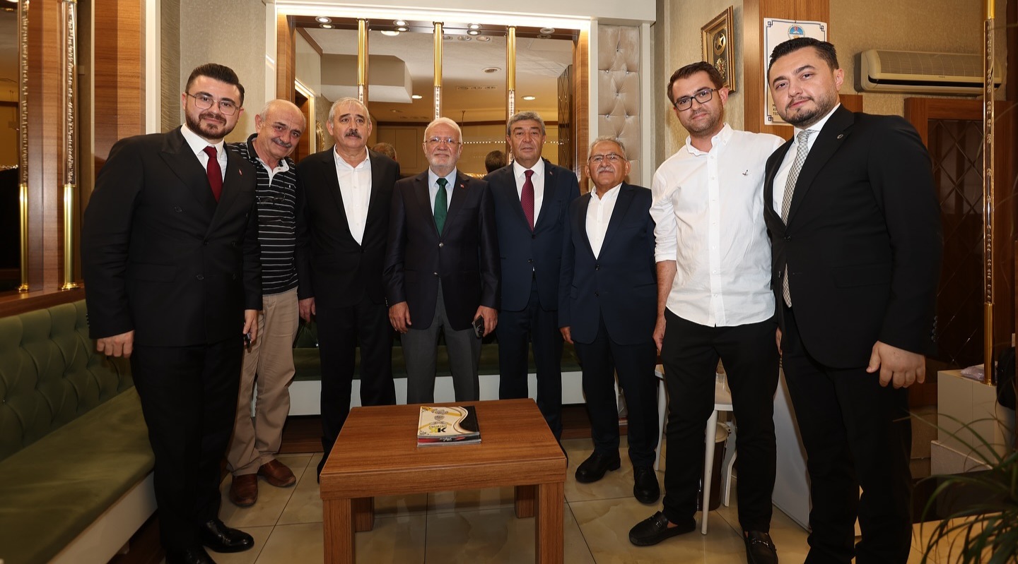 ELİTAŞ VE BÜYÜKKILIÇ’TAN KAZANCILAR ÇARŞISI ESNAFINA ZİYARET