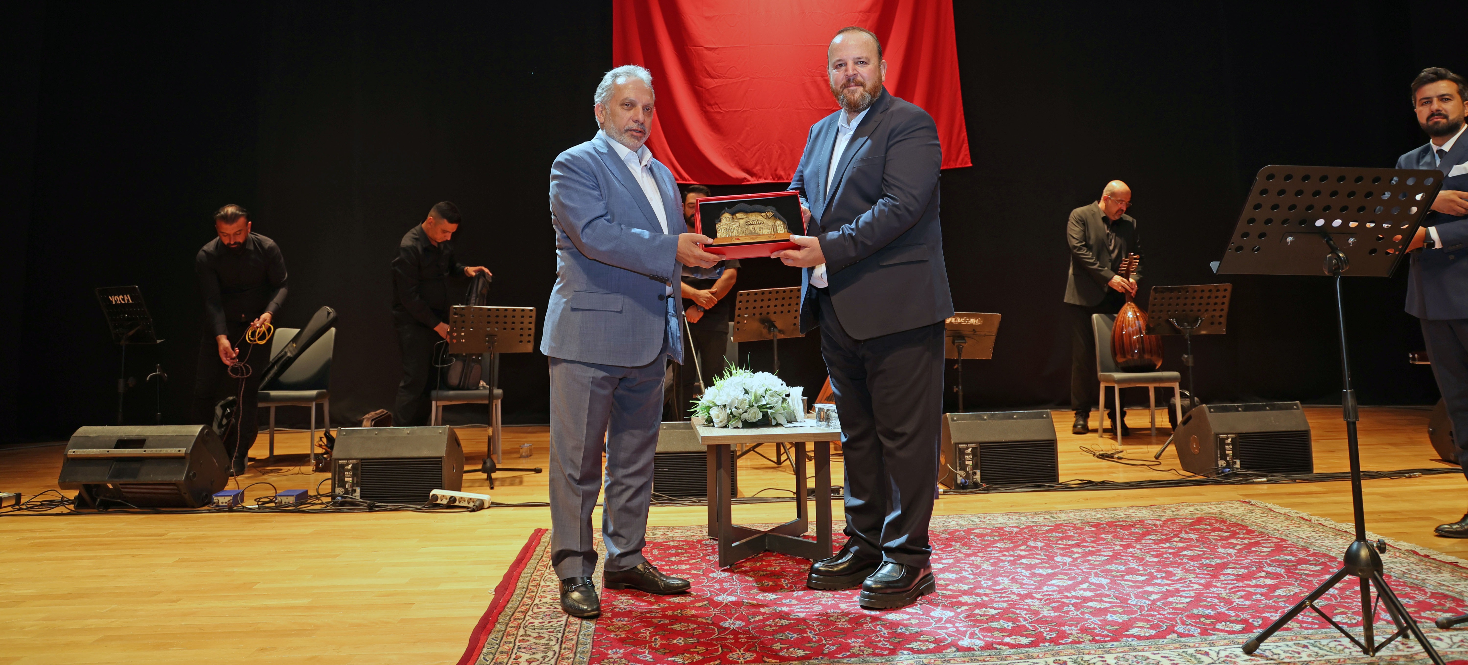 TALAS’TA MEVLİD-İ NEBİ HAFTASINA ÖZEL NECİP KARAKAYA KONSERİ