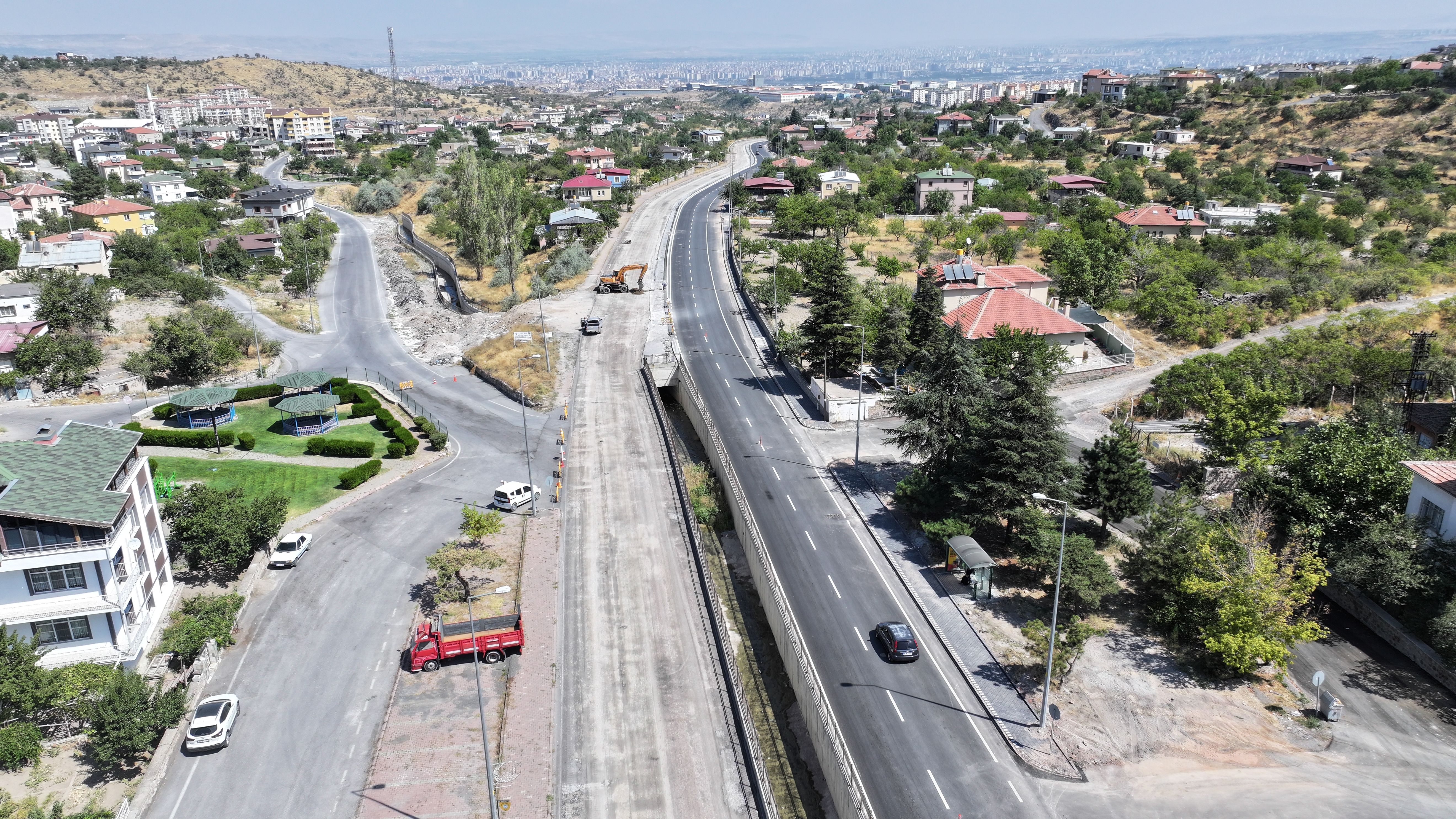 Hacılar Kayseri Caddesi'nde ilk etap trafiğe açıldı