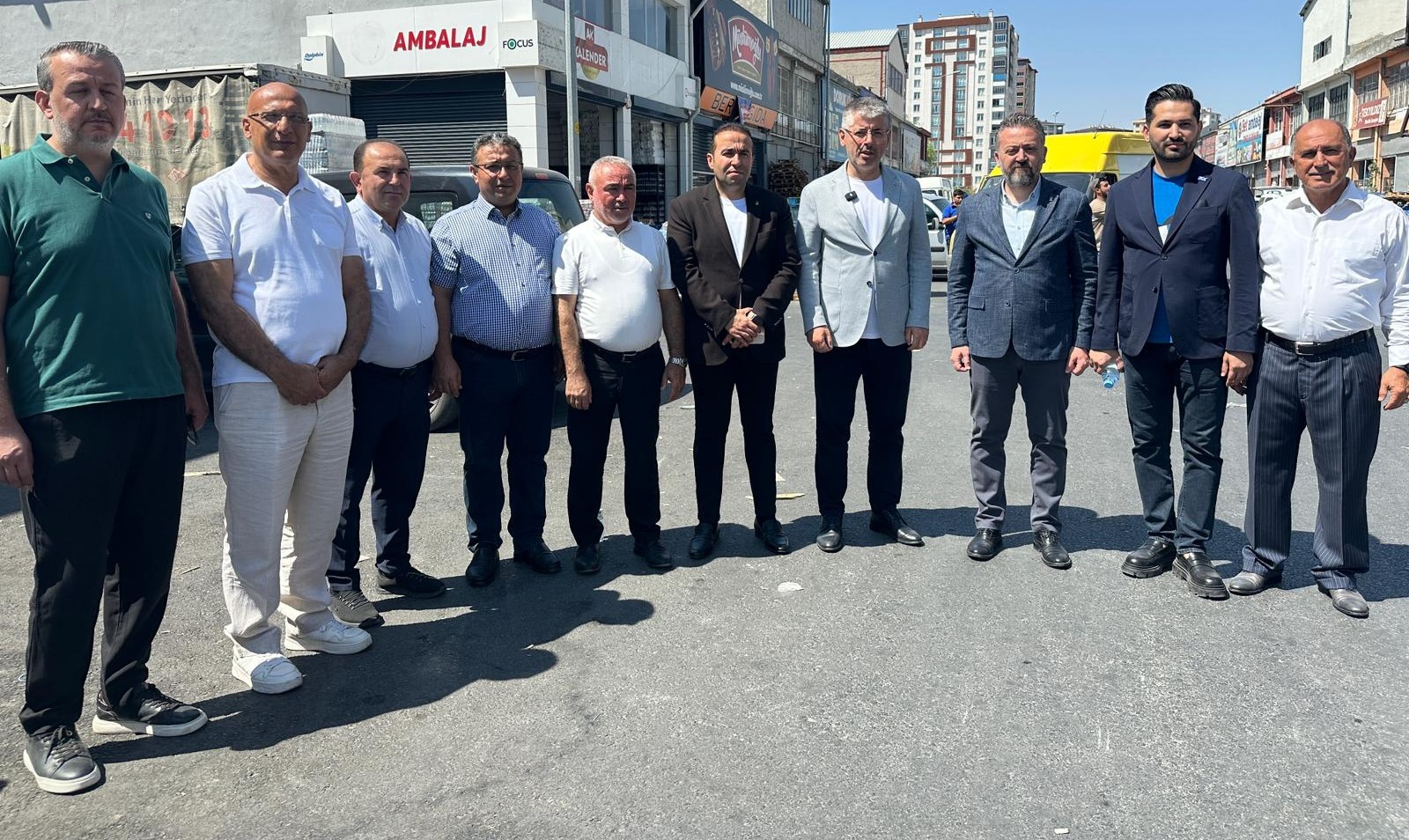 ÇOPUROĞLU: HER ÇARŞAMBA ÇARŞI VE PAZAR GÜNÜMÜZ!