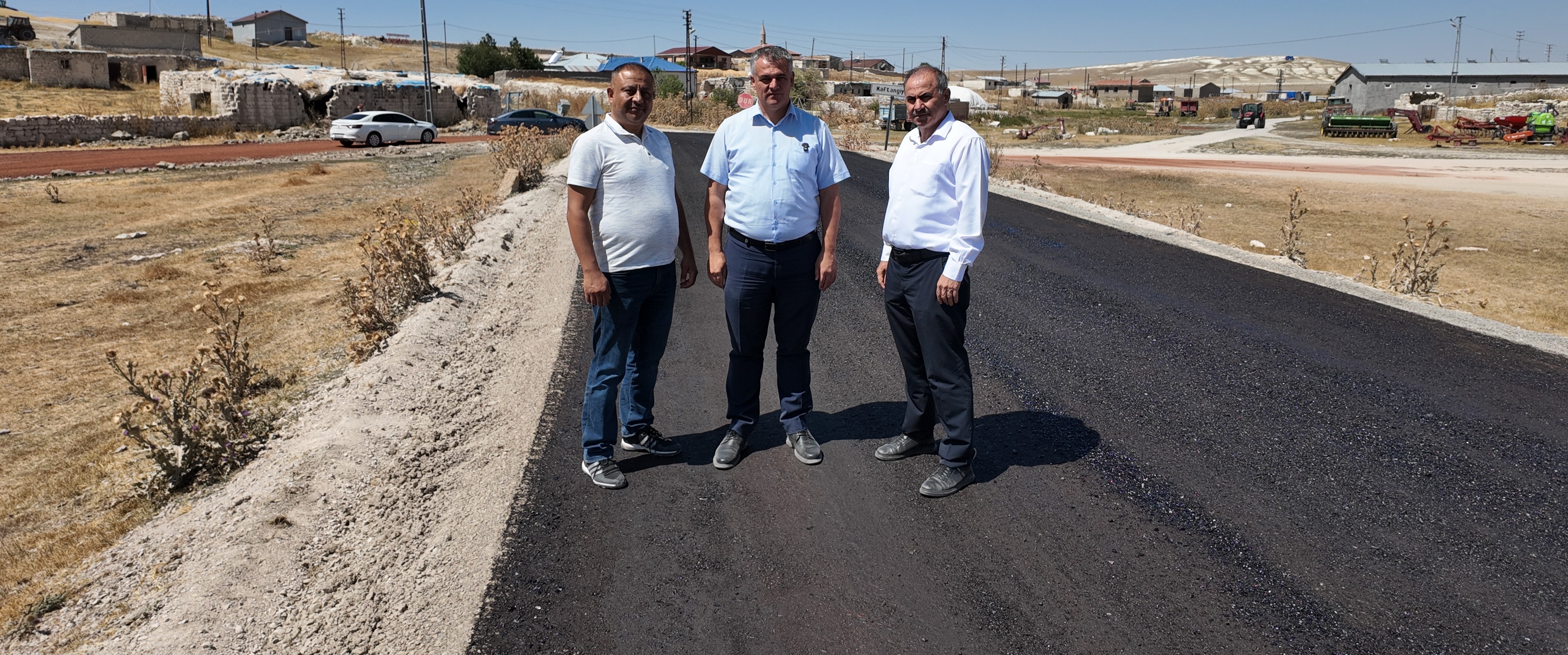 BÜYÜKŞEHİR, PINARBAŞI KIRSALINDAKİ 26 KİLOMETRELİK YOLU 110 MİLYON TL YATIRIMLA KONFORLU VE GÜVENLİ HALE GETİRDİ