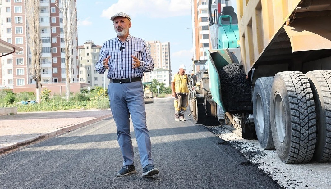 “YERLİ VE MİLLİ, TÜRKİYE’NİN EN GÜÇLÜ ASFALT PLENTİYLE REKORLARA KOŞUYORUZ”