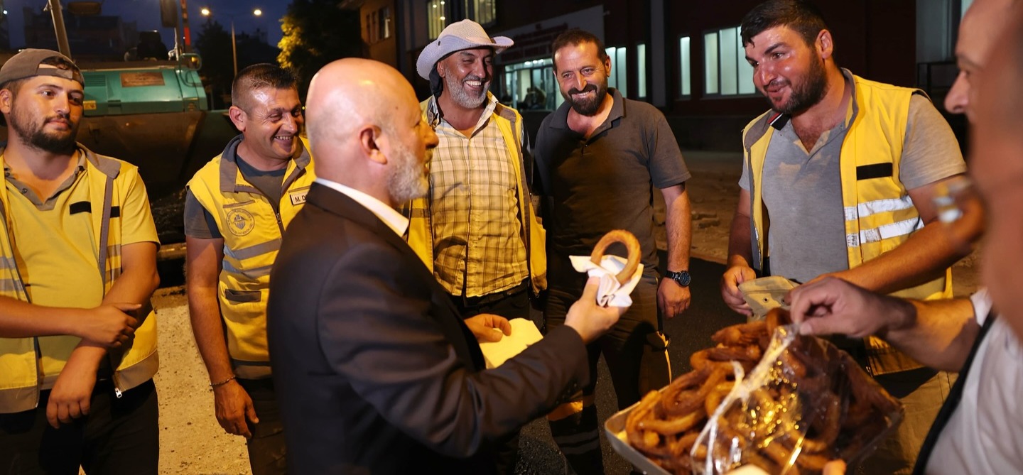 “ŞEHRİN KALBİNDEKİ CADDEYİ REKOR SÜREDE YENİLEDİK”