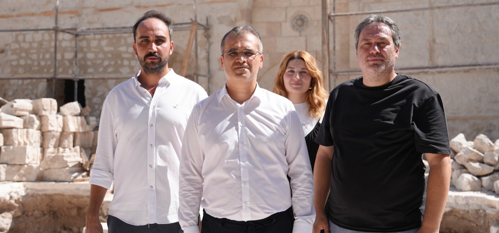 BÜYÜKŞEHİR, 6 ŞUBAT DEPREMLERİNDEN ETKİLENEN TARİHİ BOĞAZKESEN CAMİİ’NİN YARALARINI SARIYOR