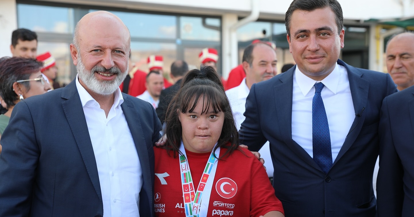 KOCASİNAN’IN VİZYON PROJELERİ TÜM TÜRKİYE’YE ÖRNEK GÖSTERİLDİ