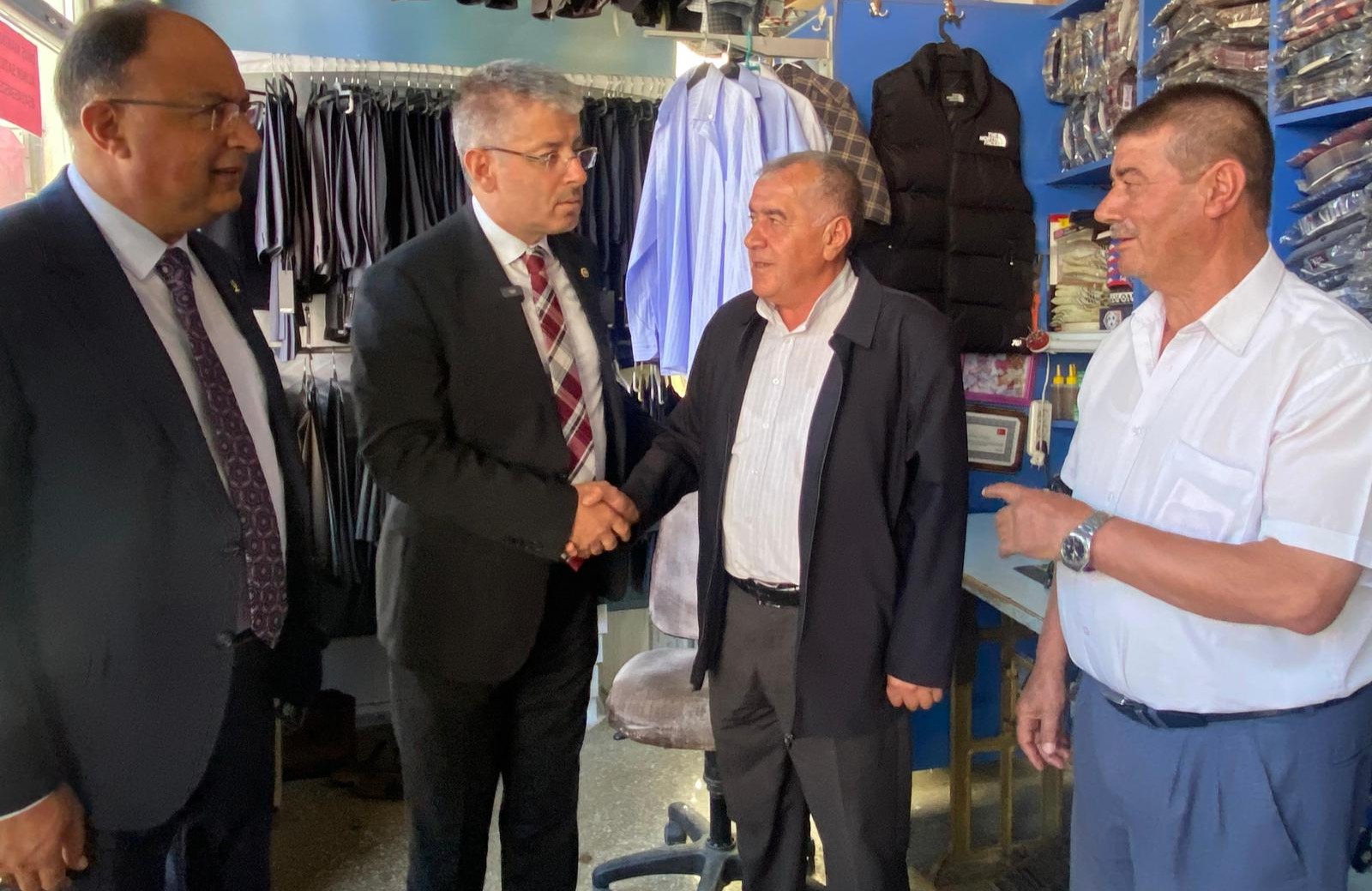 ÇOPUROĞLU, ÇARŞI PAZAR GÜNÜ’NDE TOMARZA’YA ÇIKARMA YAPTI