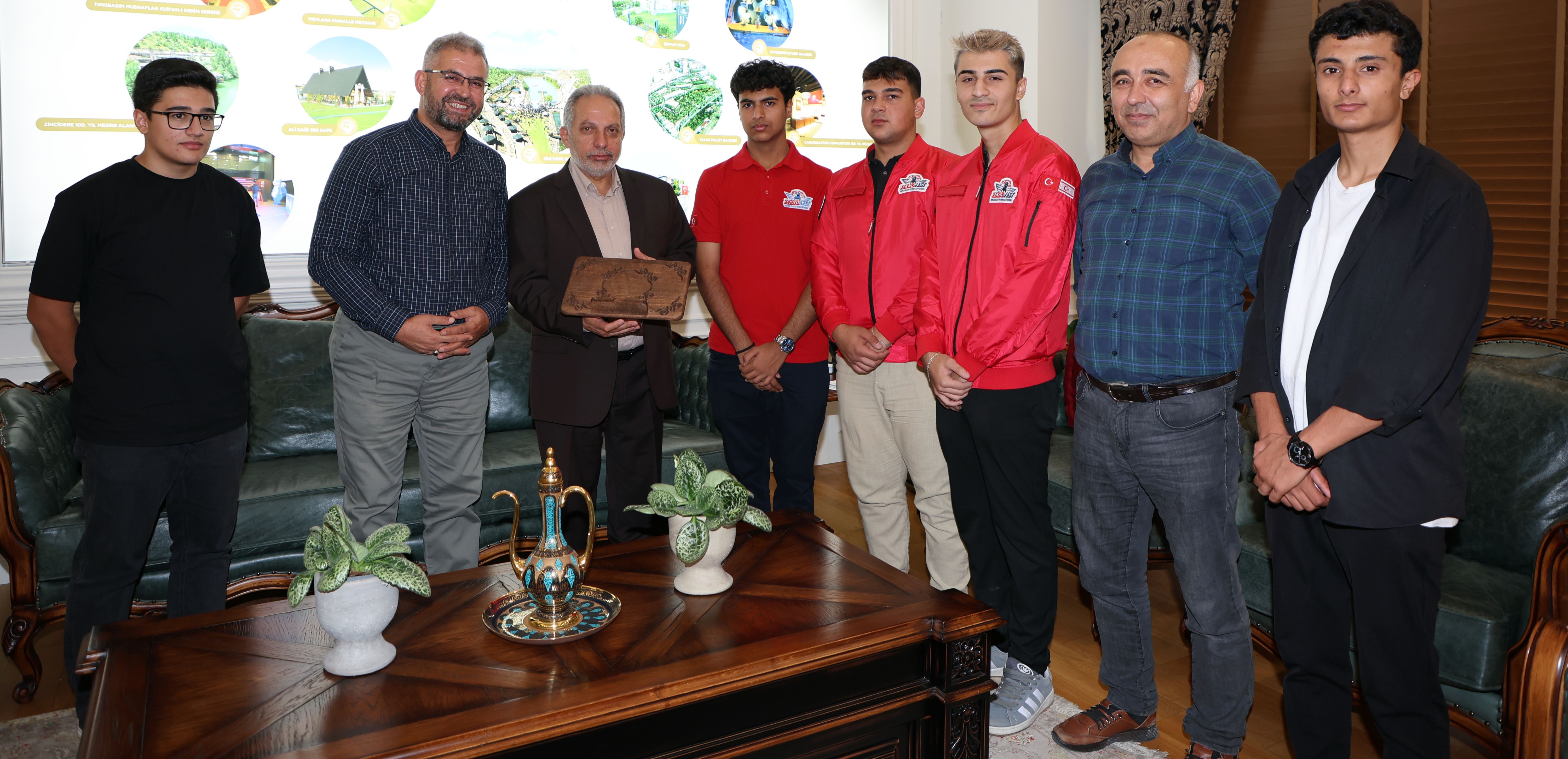 TEKNOFEST BAŞARISI İÇİN BAŞKAN YALÇIN’A ZİYARET