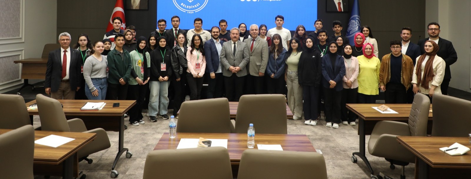 HAYDİ GENÇLER! KENDİNİZE EN İYİ YATIRIMI YAPIN!