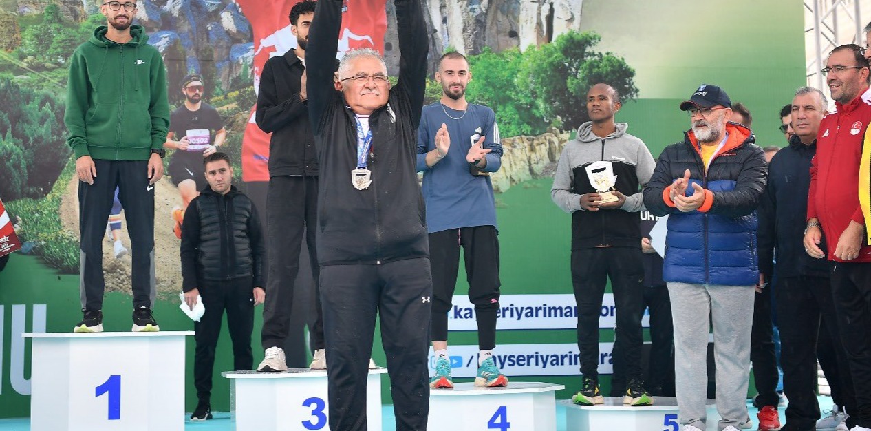 Başkan büyükılıç’tan Kayseri’nin uluslararası yarı maratonuna davet