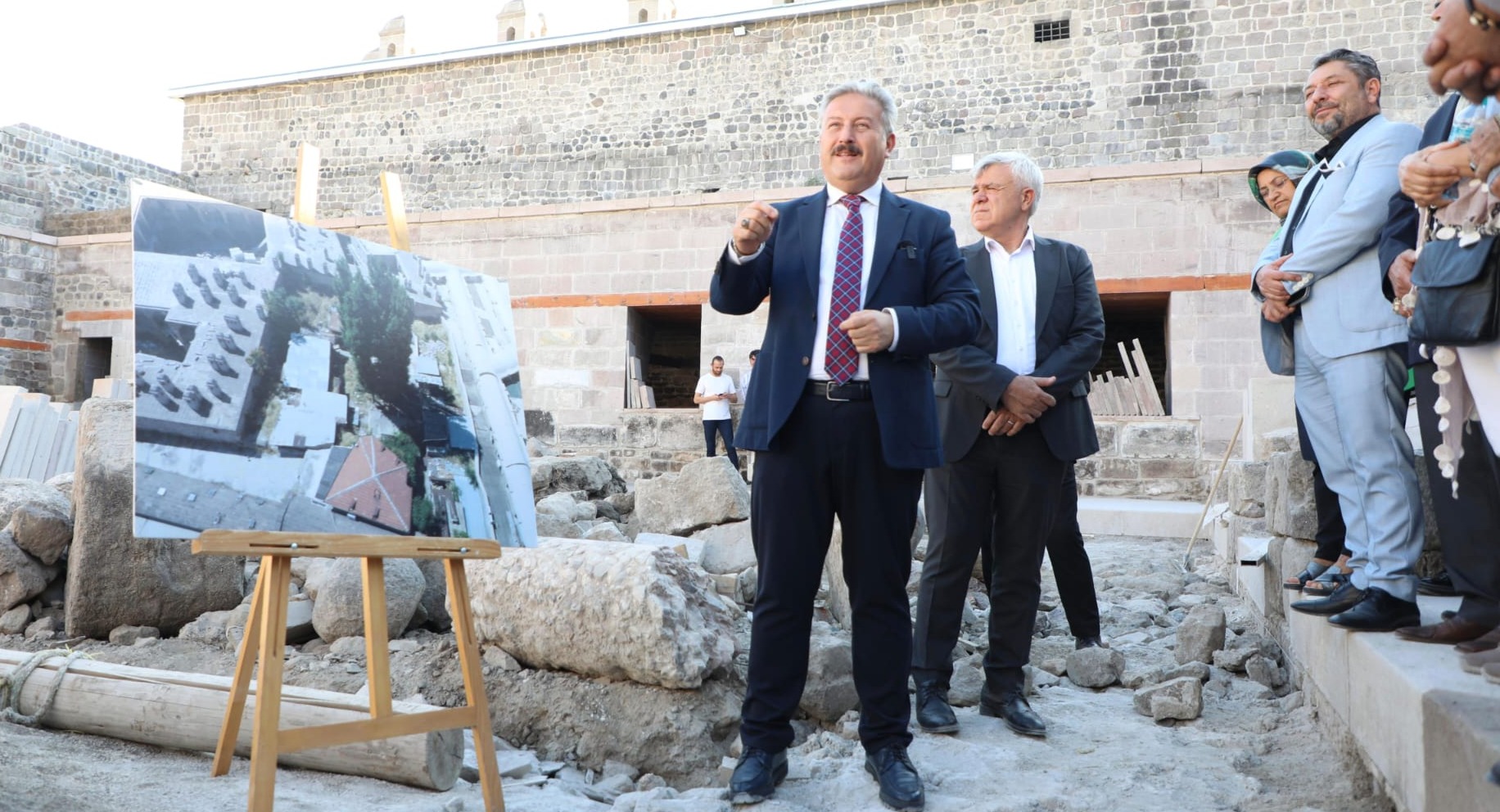MELİKGAZİ BELEDİYESİ'NİN VİZYON PROJESİ “GÖN HAN”, KENT KONSEYİ’Nİ AĞIRLADI