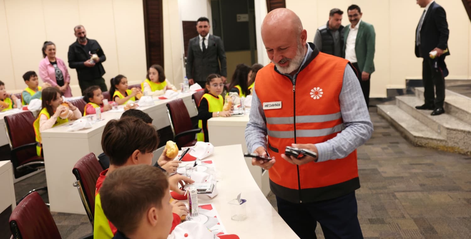 "DAHA TEMİZ ÇEVRE İÇİN DURMADAN ÇALIŞIYORUZ"