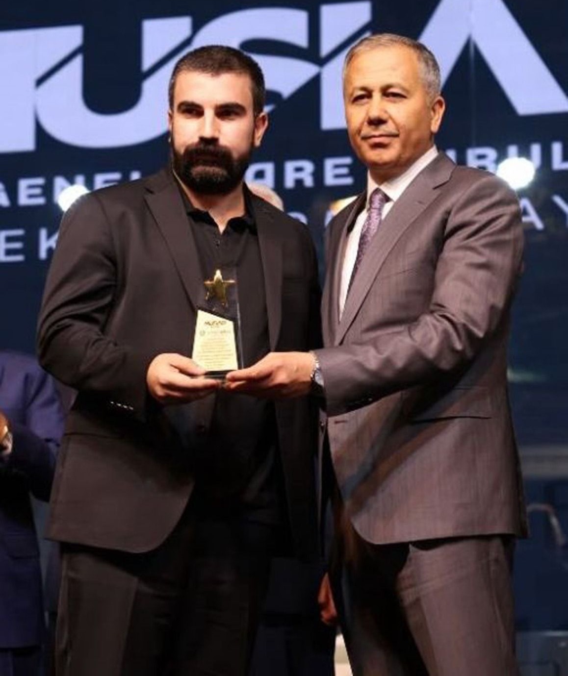 MÜSİAD Kayseri Şube Başkanlığı tarafından düzenlenen gala programı gerçekleştirdi.