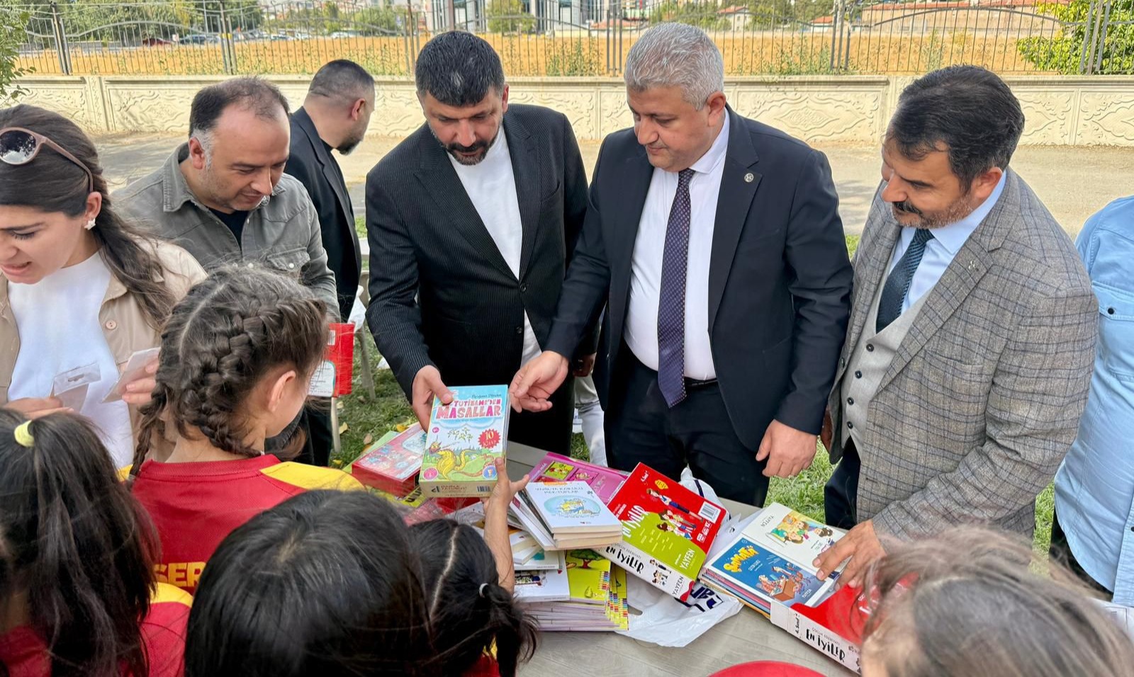 MHP Melikgazi’den Çocuk Evleri Sitesi’ne anlamlı ziyaret